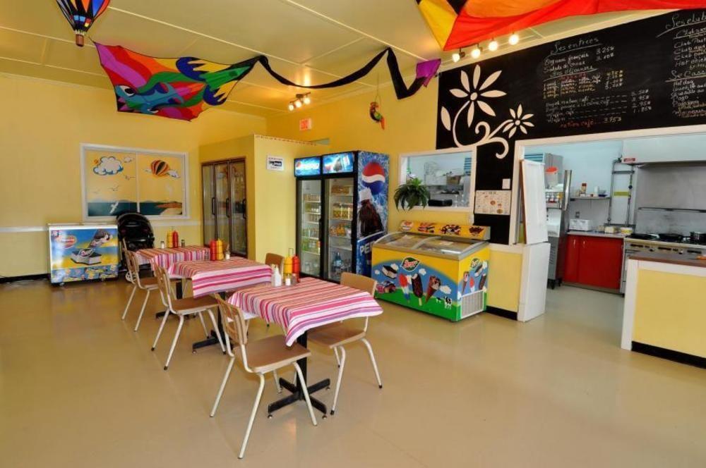 Camping & Chalets De La Demi-Lieue Otel Saint-Jean-Port-Joli Dış mekan fotoğraf
