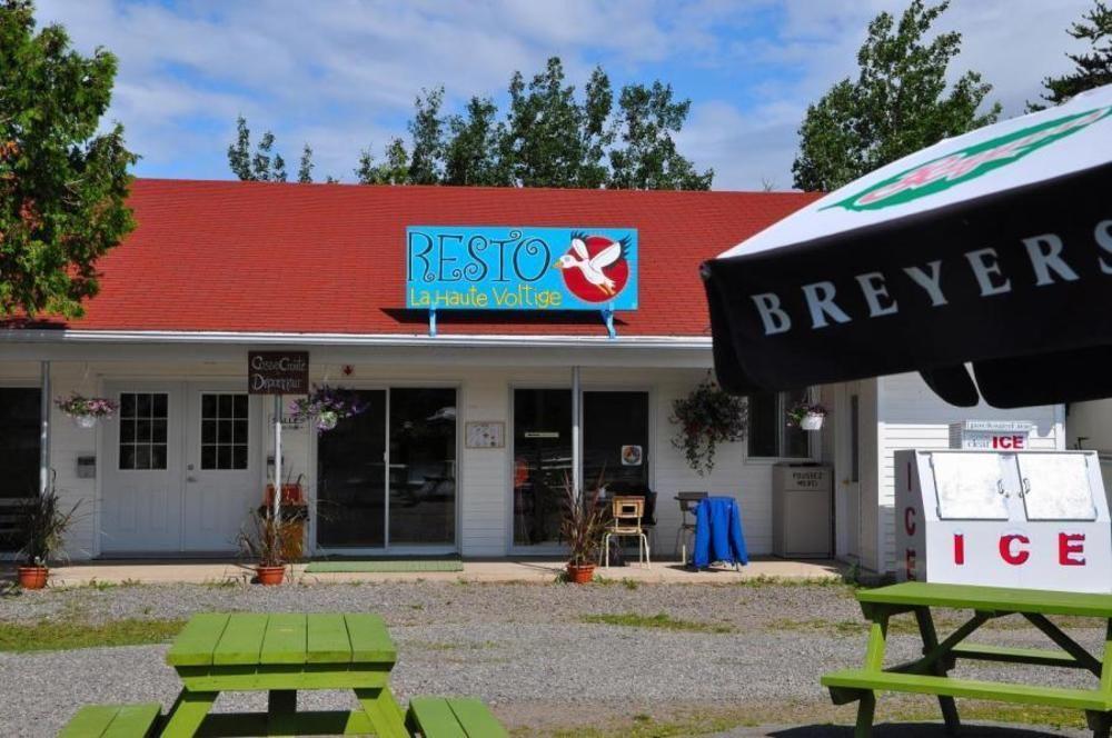 Camping & Chalets De La Demi-Lieue Otel Saint-Jean-Port-Joli Dış mekan fotoğraf